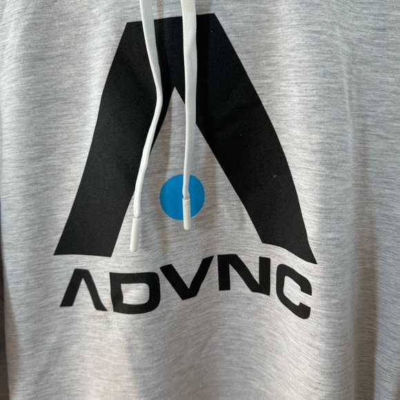 Advnc lacrosse club lululemon sweatshirt | size M | NWT - Picture 4 of 5
